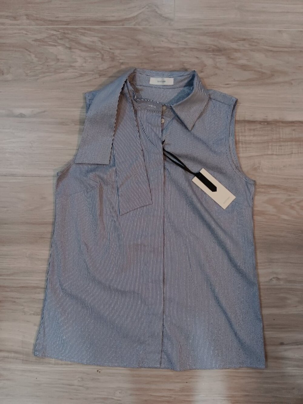 NWT Suistudio Women's Bella Sleeveless Shirt Navy Blue White 36